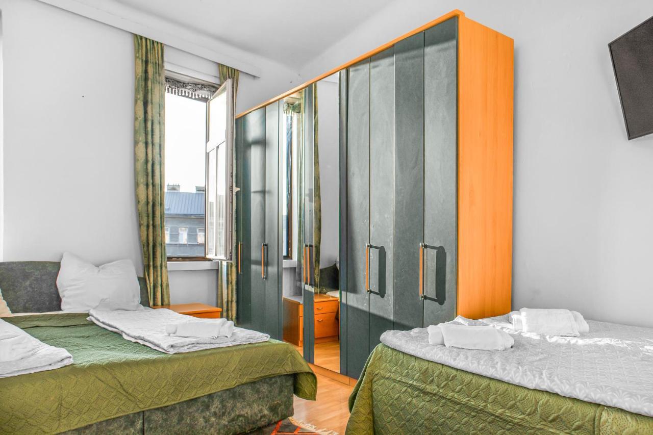 וינה Joyful 2Br Shared Apt Near Millenium Tower & Danube River מראה חיצוני תמונה
