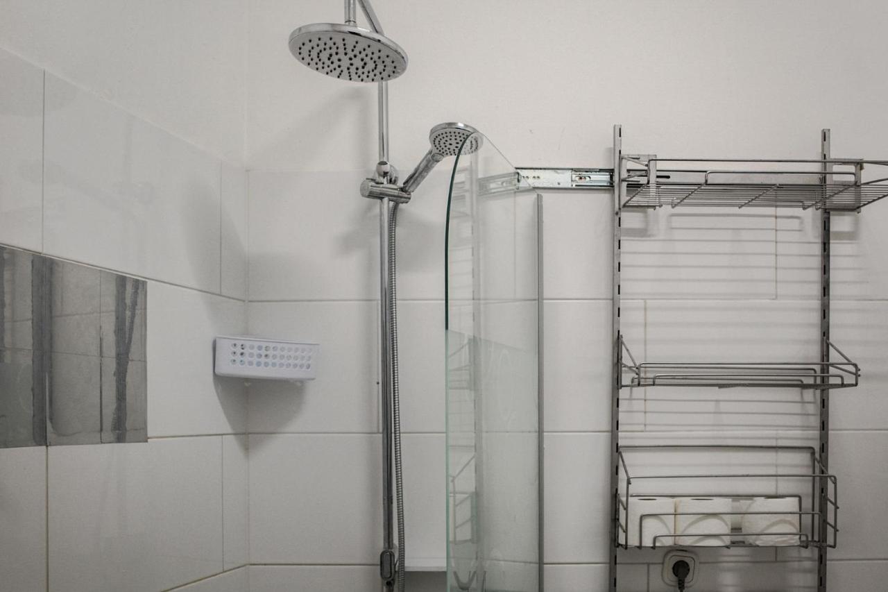 וינה Joyful 2Br Shared Apt Near Millenium Tower & Danube River מראה חיצוני תמונה