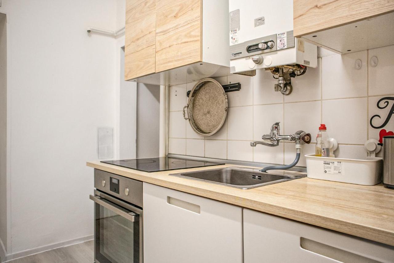 וינה Joyful 2Br Shared Apt Near Millenium Tower & Danube River מראה חיצוני תמונה